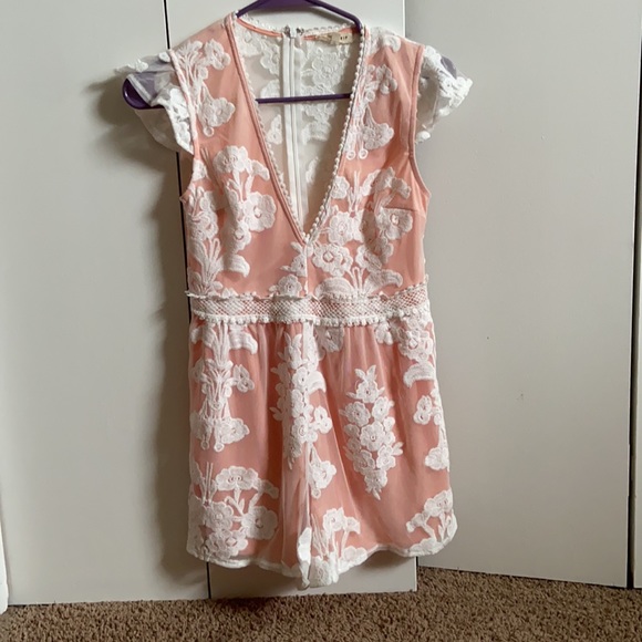 Pink Lily Boutique lace romper - Picture 2 of 6